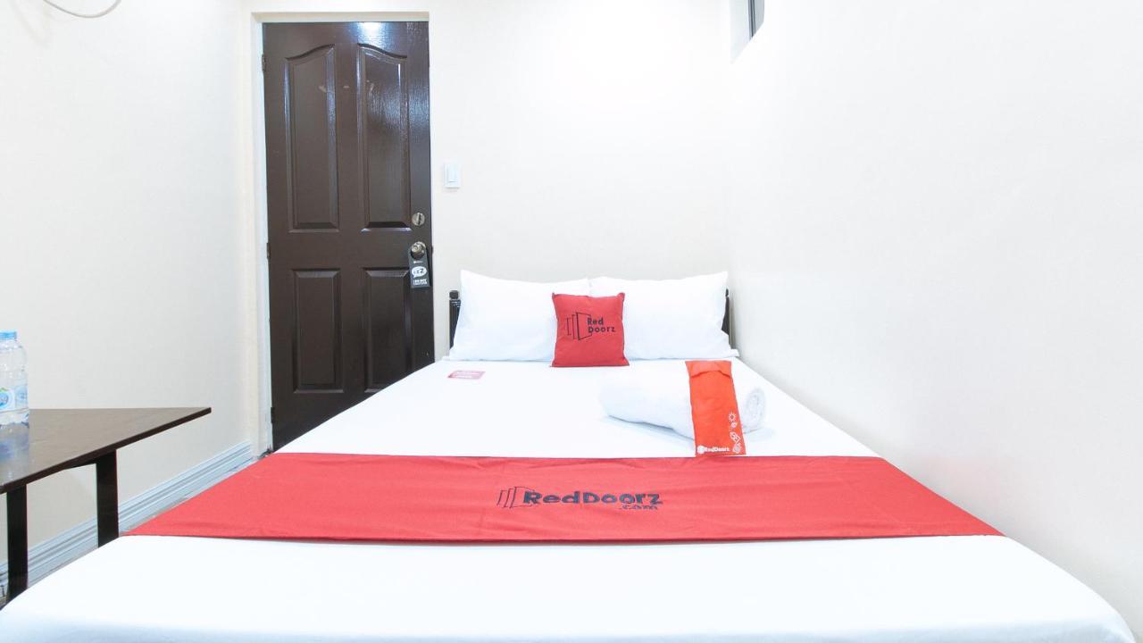 Reddoorz Plus At Canley Residential Pasig City Exterior photo