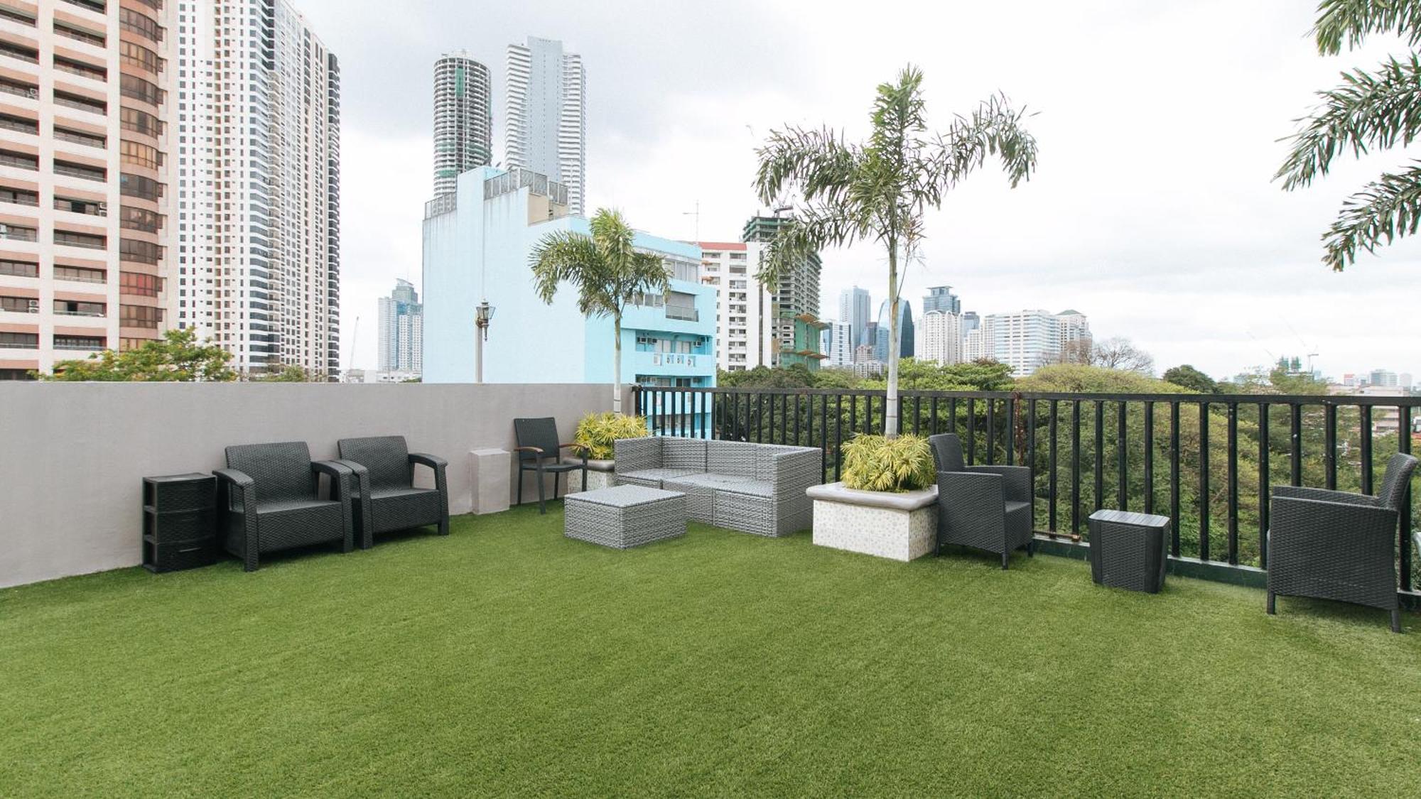 Reddoorz Plus At Canley Residential Pasig City Exterior photo